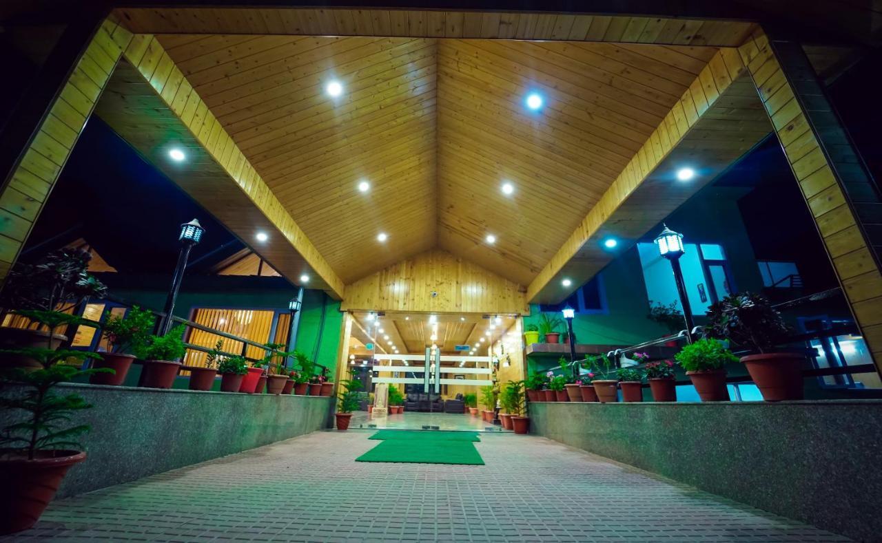 Regenta Place Leaf Manali- A Centrally Heated Hotel 4*